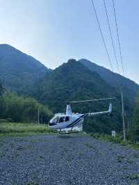 住進山裡大口吸氧。