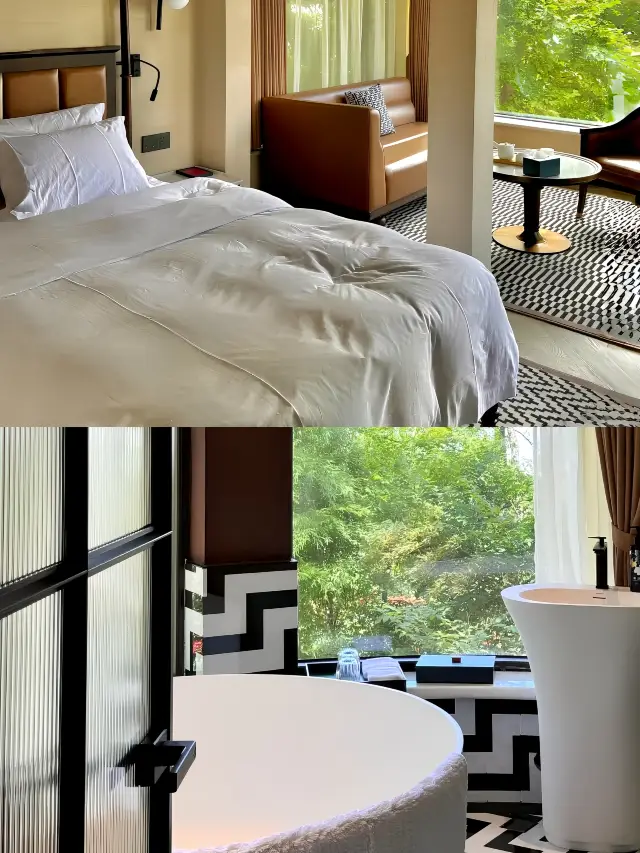 Lushan! Mountain Hideaway Hotel! So good!