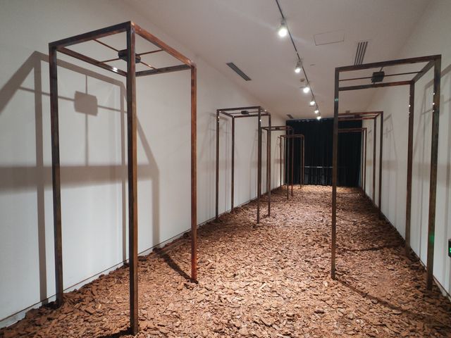 瑪麗娜·阿布拉莫維奇《能量轉換》 瑪麗娜·阿布拉莫維奇《能量轉換》