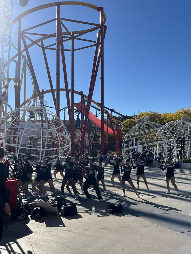 Los Angeles | Six Flags Roller Coaster Theme Park: Thrills All the Way