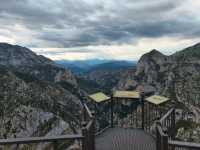 Potes and the Santa Catalina Viewpoint: A Breathtaking Experience in the Picos de Europa 🏞️🌄