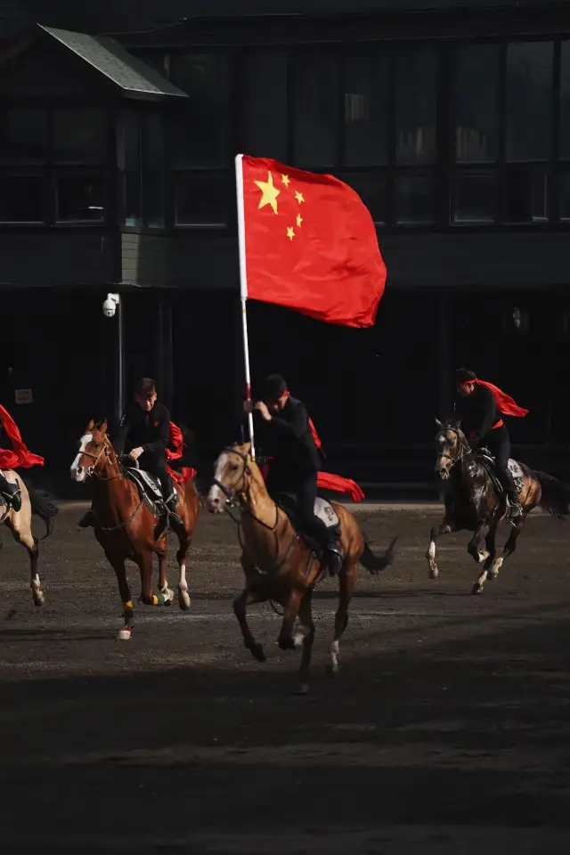 太激動！太熱血沸騰了！家人們，去烏魯木齊一定要去這個地方！