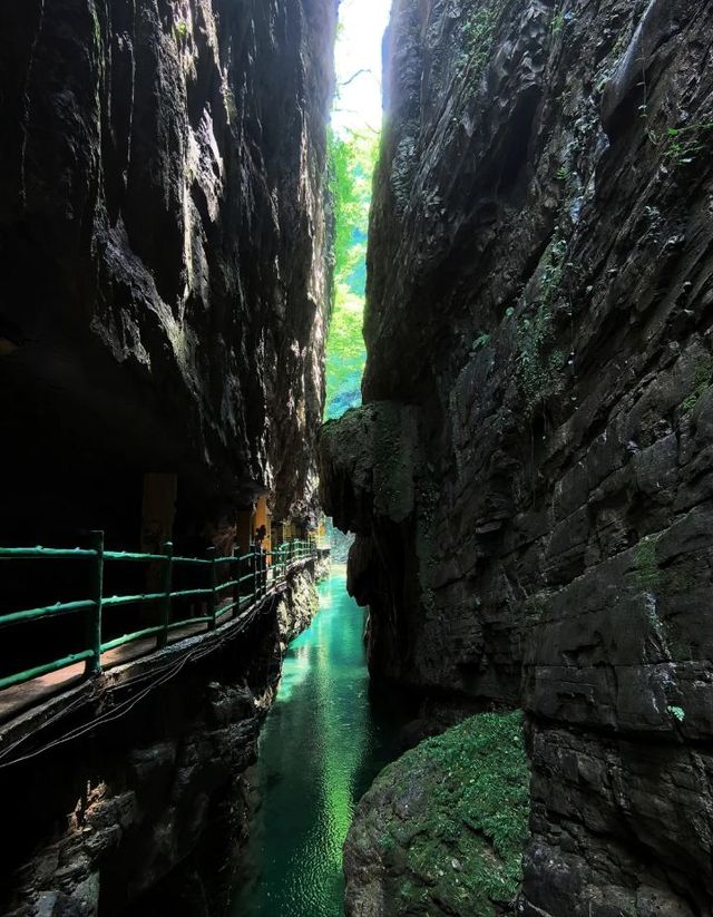 藏在北碚的「小荔波」金刀峽。
金刀峽（南門）