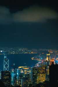 第一次嚟香港旅行，一定要去太平山頂睇夜景！