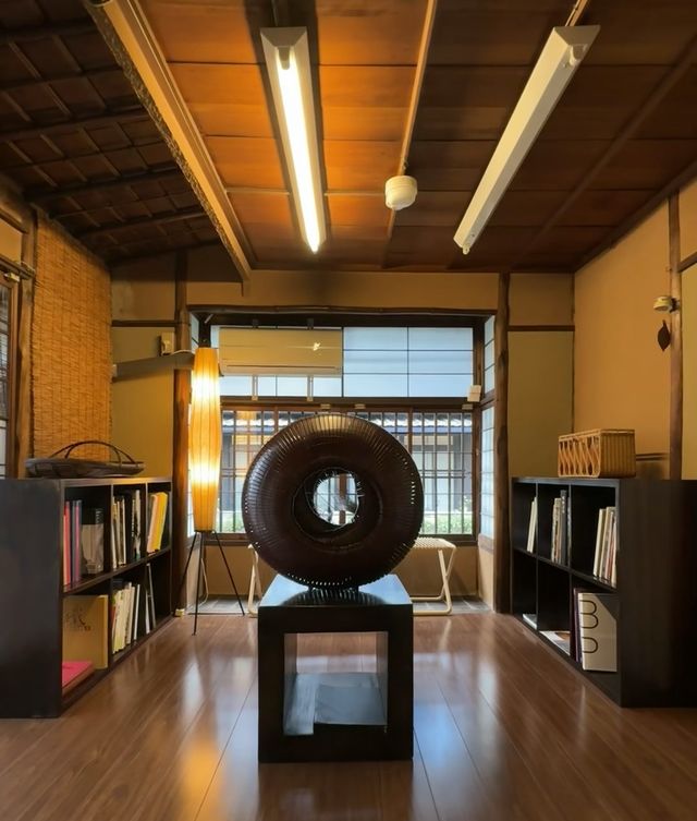 日本・150年歷史的傳統町屋中欣賞古董