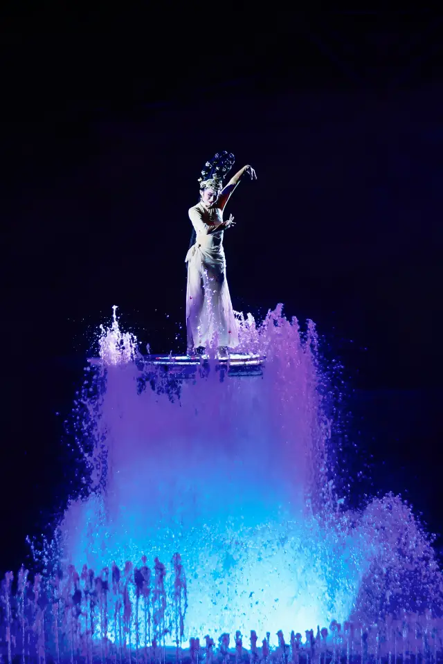 How to Choose Among So Many Performances in Xi'an?