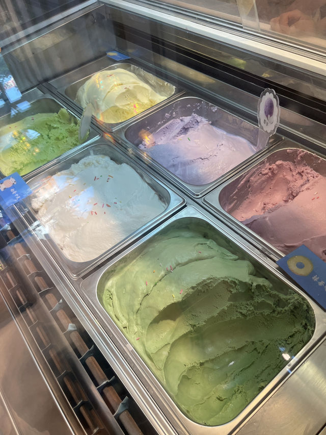 在特克斯，邂逅一球來自新疆的甜蜜——姆瑪的冰淇淋