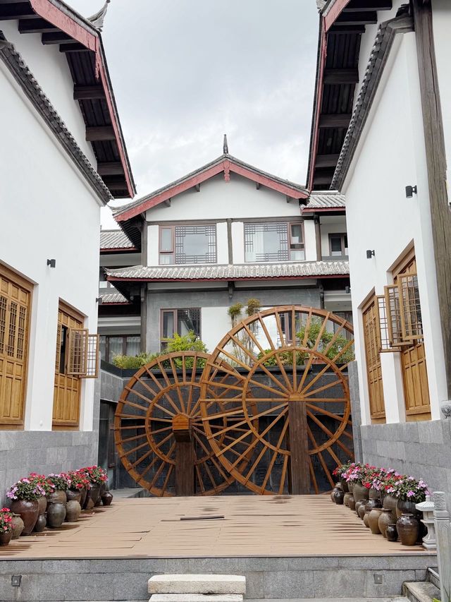 麗江 | 住進古鎮邊上的宋式美學酒店🪵