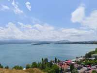 청정 호수에 새겨진 천년의 기도 - 세바나방크 수도원의 힐링 여정