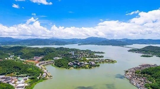 私藏湖濱度假寶地 私藏湖濱度假寶地