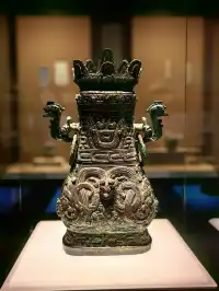 外面基礎,裡面就不基礎——山西青銅博物館