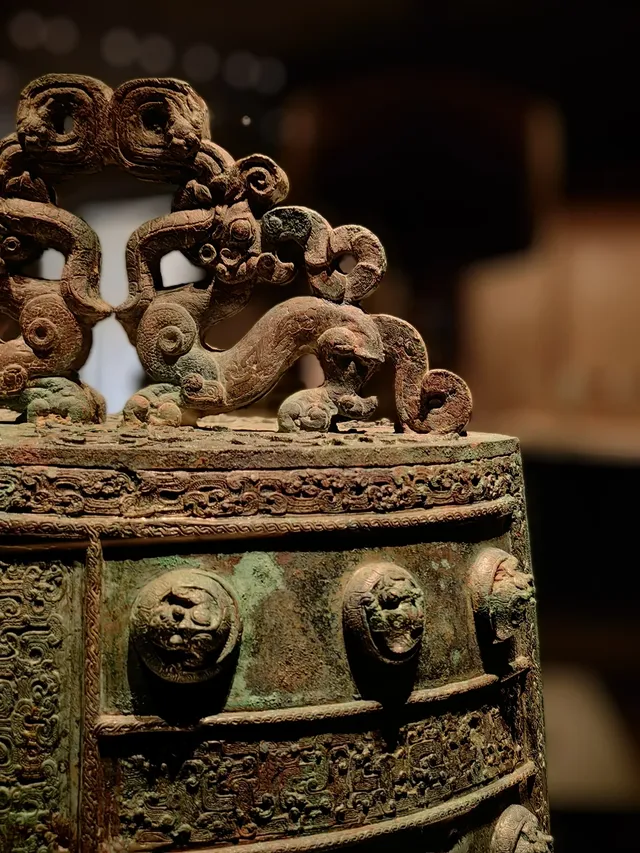 外面基礎,裡面就不基礎——山西青銅博物館 外面基礎,裡面就不基礎——山西青銅博物館