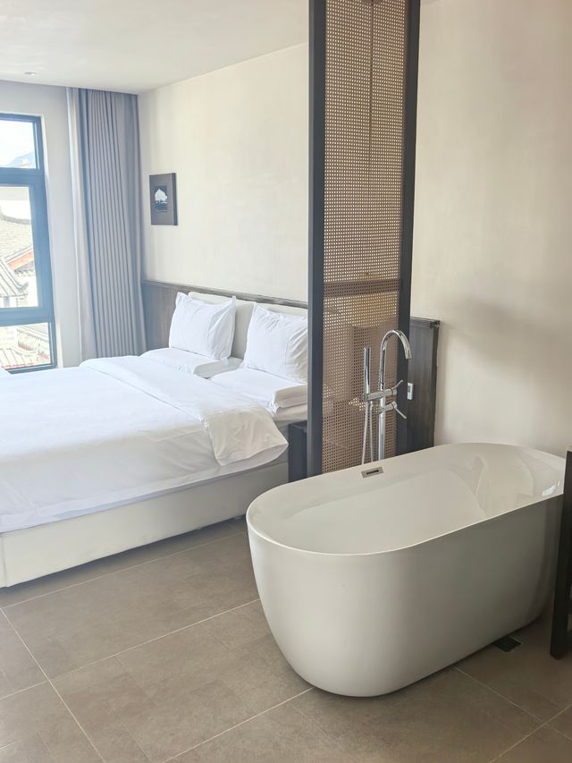 束河絕美設計師民宿躺著看日照金山太絕了！