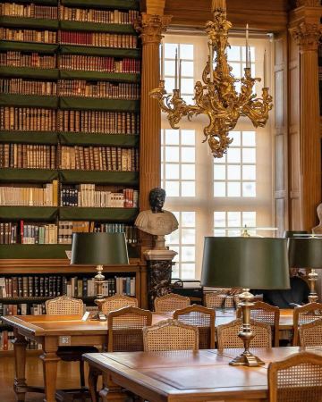 これまで見た中で最も古い図書館、すごすぎる！！ | Trip.com パリ