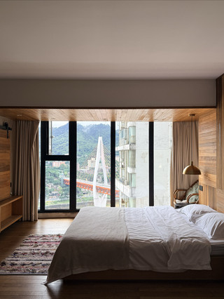 Chongqing River View B&B | Saksikan keindahan Sungai Yangtze dan Jembatan Dongshuimen dari kamar Anda