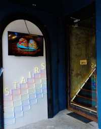 Stairs Cafe and Bistro คาเฟ่ลับ ภูเก็ต 