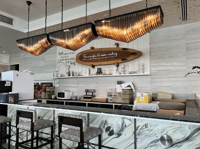 Surf & Turf Pattaya ร้านอาหารริมทะเล 