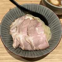【奈良・大和西大寺】奈良の人気ラーメン店のセカンドブランド「NOROMANIA」