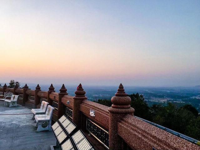 วัดรอยพระพุทธบาทภูมโนรมย์ Unseen มุกดาหาร 