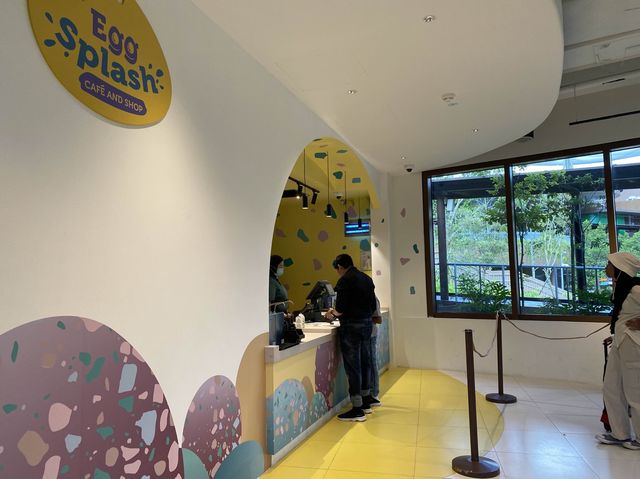 Egg Splash Café and Shop