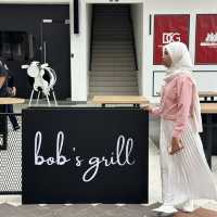 Bobs grill and bar
