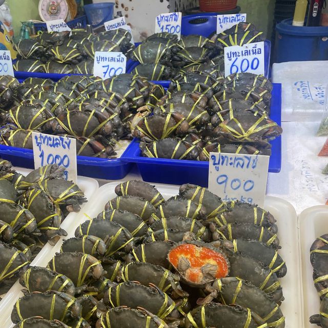 รีวิว กินอาหารทะเลสดๆที่ตลาดลานโพธิ์ พัทยา