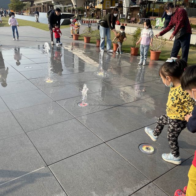 東九龍親子樂園，觀塘海濱音樂噴泉花園💐🌷🌹🌺