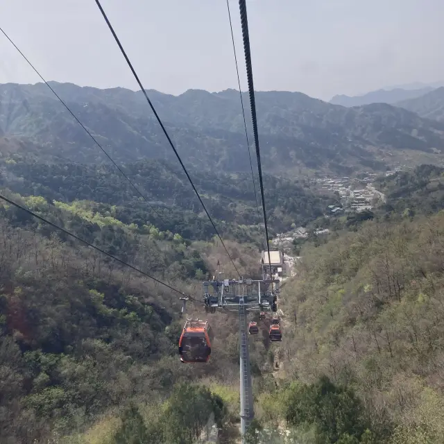 The spring color of Mutianyu Great Wall