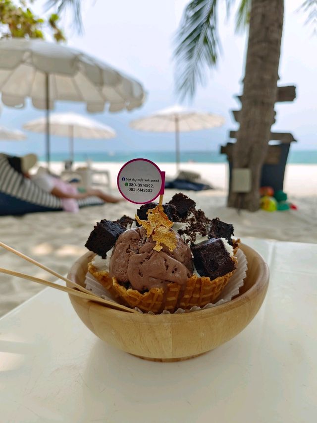 SEA SKY cafe คาเฟ่ริมทะเลหาดทรายแก้ว เกาะเสม็ด