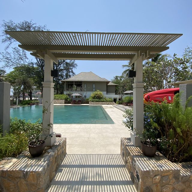 โรงแรมใหม่สุดสงบ เขาเต่า