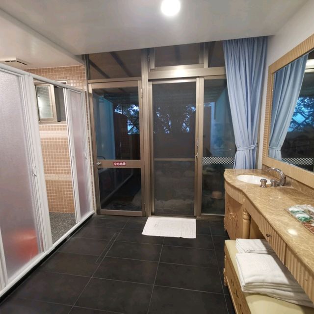 台中溫泉酒店推薦～谷關「麗池山水溫泉會館」…充滿希臘風格建築～每間房都有獨立溫泉池…