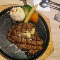 慕特牛排CP值高的美式牛排餐廳