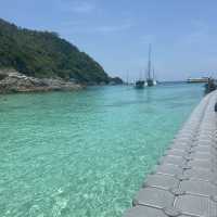“เกาะราชา” ภูเก็ต น้ำใสราวกระจก 