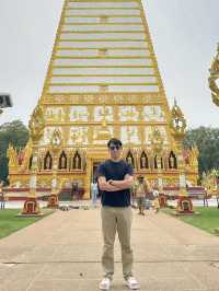 วัดพระธาตุหนองบัว วัดสวยคู่เมืองอุบลราชธานี