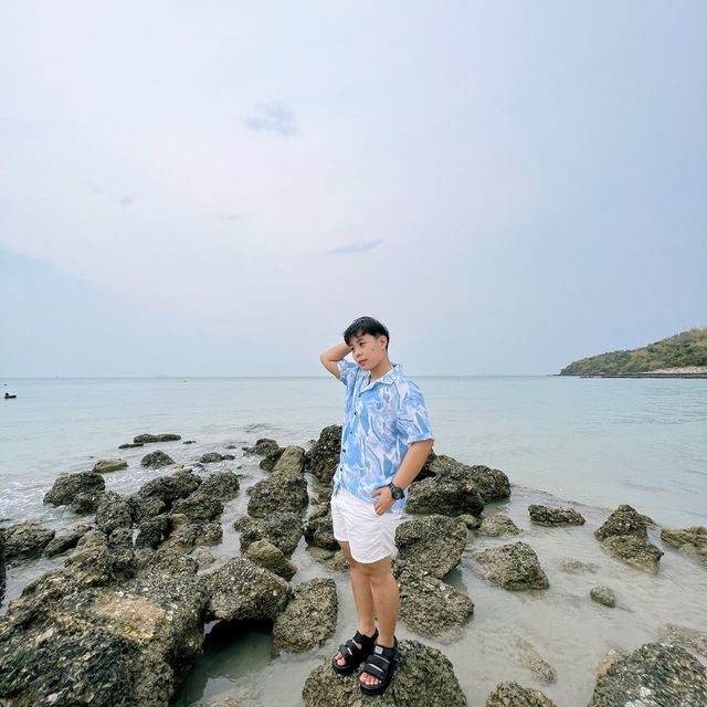 ทรายสวยน้ำใส ณ หาดทรายแก้ว @สัตหีบ