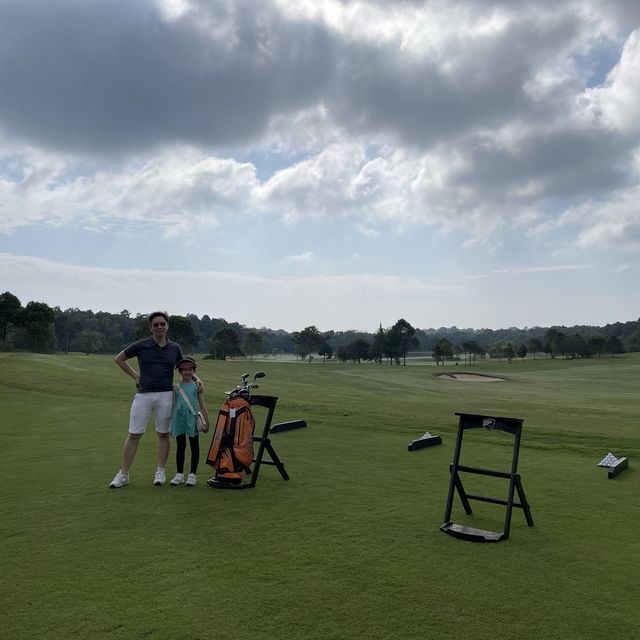 貼近海洋附有沙灘鄰近golf course的度假酒店