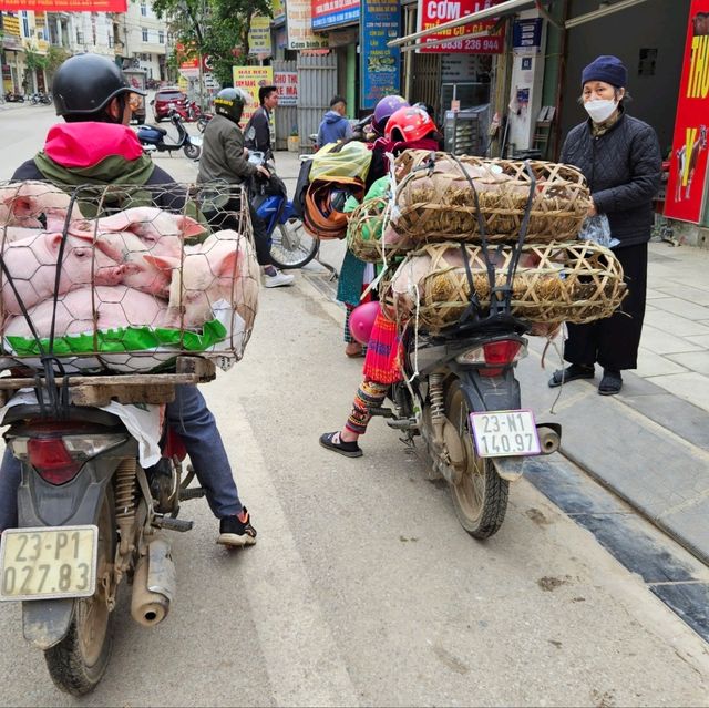 Market in Ha Giang are lively n noisy