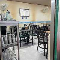 【明洞/ソウル】裏路地食堂でキムチチゲ食べる