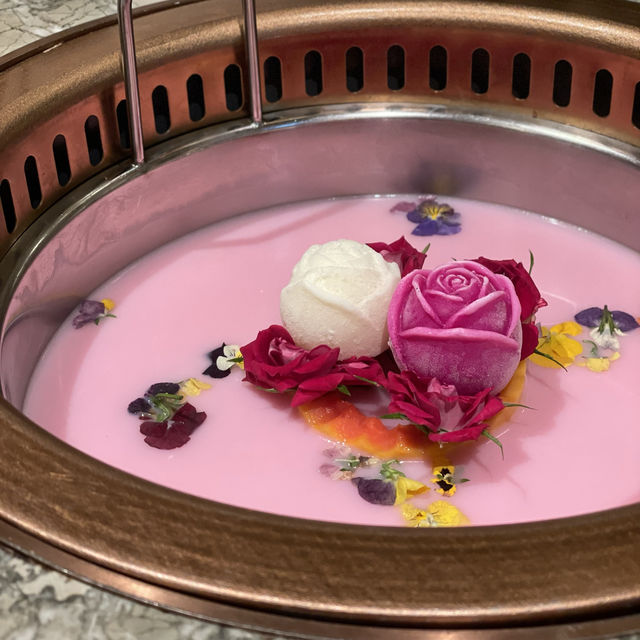 荃灣｜人氣花系火鍋店。香江花月