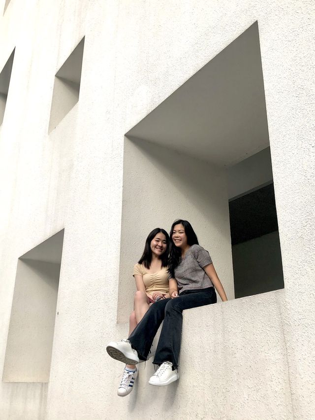 Amazing White Building in Shenzhen University 🤍🦢