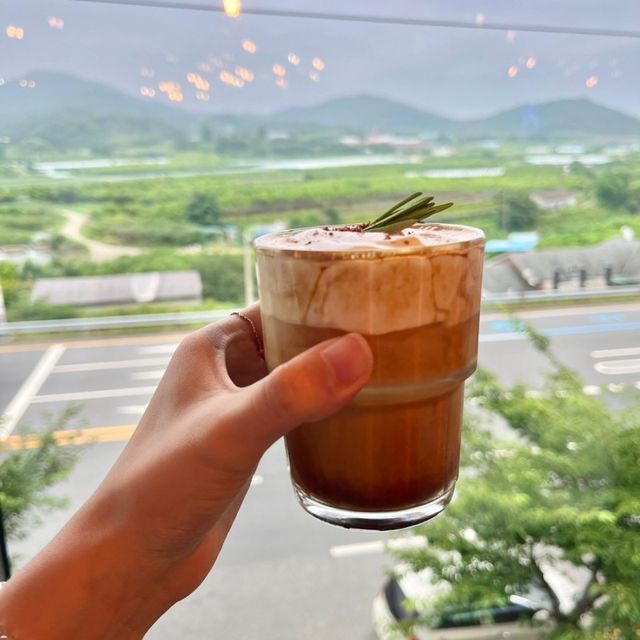 베이커리맛집 뷰좋은 진량 카페