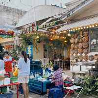 Mekong walking street ถนนคนเดินนครพนม