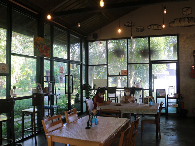 จิบกาแฟยามเช้า ณ  Cafe' Thai style  🍵☕️