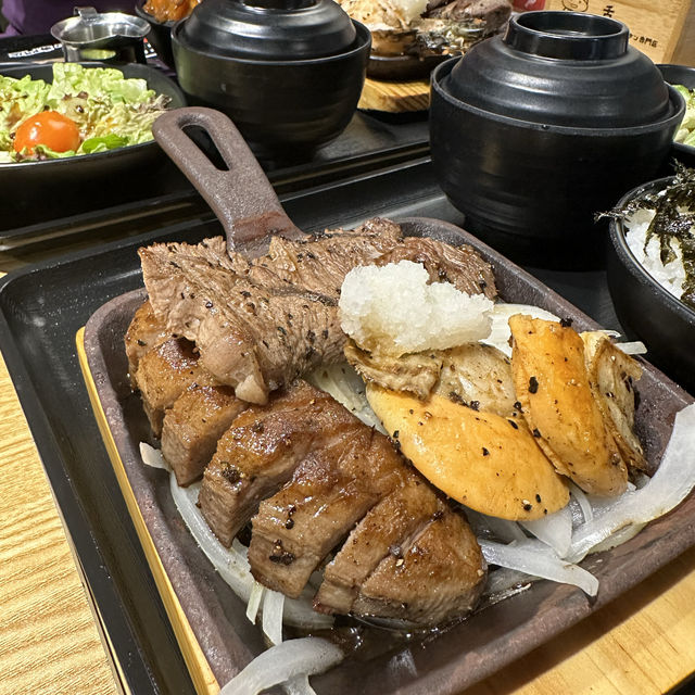 工廈美食！觀塘駱駝漆．鐵板牛舌
