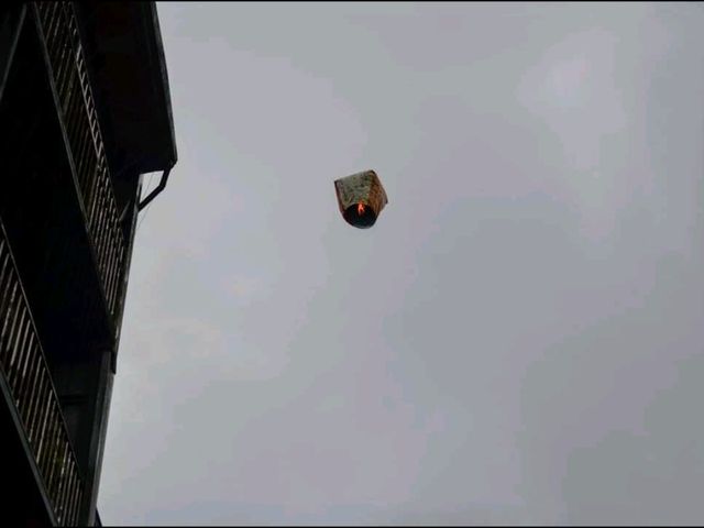 Sky Wishes - Releasing Lanterns at Shifen