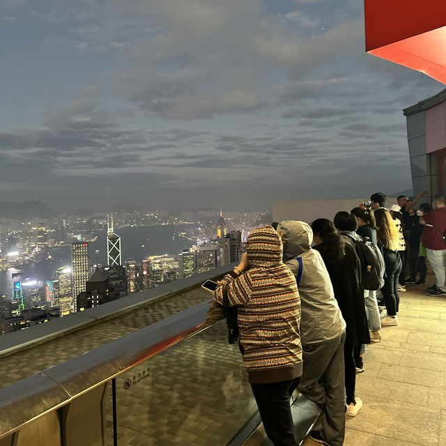 위에서 내려다보는 압도적인 홍콩 야경 🚞 빅토리아 피크