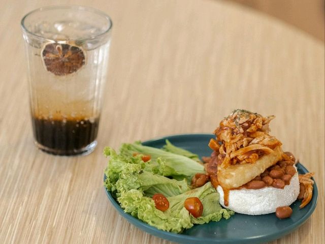 Monster. A Garden Cafe