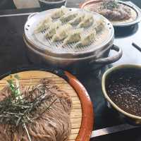 famous restaurants located in Seohyeon-dong