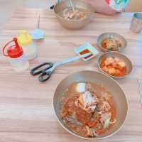 주차 걱정 없는 소바 & 국밥 맛집