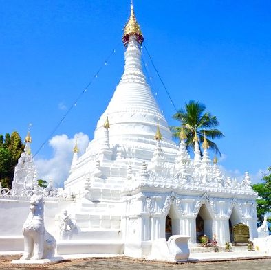  🌟 Discover Mae Hong Son: A Hidden Gem in the Misty Mountains! 🚣‍♂️